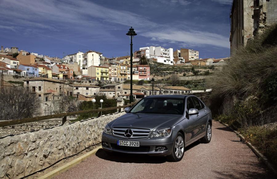  Mercedes-Benz C-Class 2007 года  (фото 55 из 413)